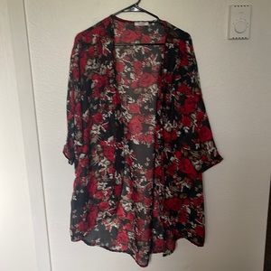 Teenbell 3/4 sleeve rose design shawl